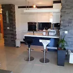 Lucia Exclusive With Parking In The Garage Apartman *