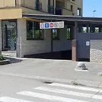 Apartman Lucia Exclusive With Parking In The Garage Porec
